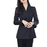Stylish Wool Blazer With A Defined Waist For Women